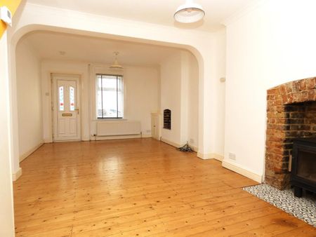 2 bedroom terraced house to rent - Photo 3