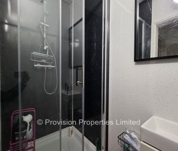 8 Bedroom Kensington Terrace - Photo 1