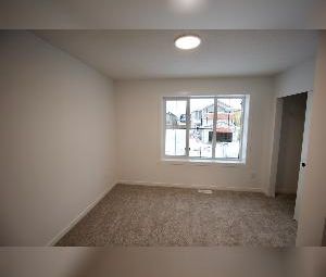 2 Bed 2 Bath Townhouse Westpark Fort Saskatchewan - Photo 3