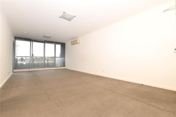 312/118 Dudley Street - Photo 1