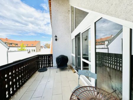 Moderne Maisonettewohnung mit Balkon und PKW-Stellplatz- Für anspruchsvolle Mieter! - Photo 3