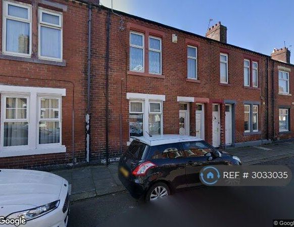 4 bedroom maisonette to rent - Photo 1