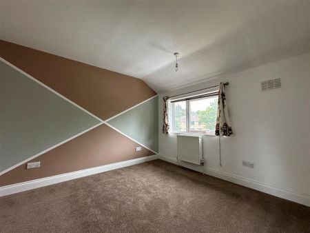 3 bedroom semi-detached house to rent - Photo 5