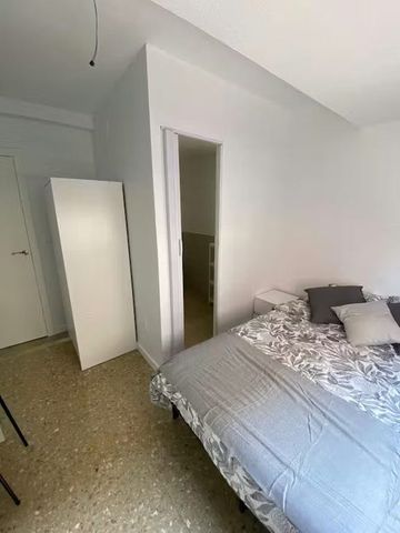 Carrer Joan Lluis Vives, Manises, Valencian Community 46940 - Photo 3