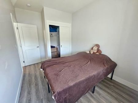 Second Floor at SoHo Kelowna! - Photo 2