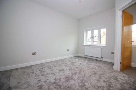 Deanshanger - Quite Possibly The Best Bed Available To Rent Today!, MK19 - Photo 4