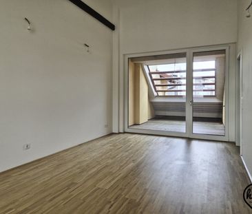 Provisionsfrei: DG Wohnung mit Terrasse - ERSTBEZUG - Foto 2