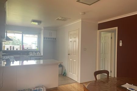 25 Strong Drive, Hampton Park VIC - Photo 5