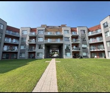 Merveilleux condo 3 1/2 à louer près de l'hôpital Pierre Boucher - Photo 1