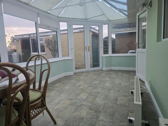 2 bedroom semi-detached bungalow to rent - Photo 1