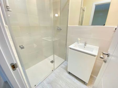 Calle de Caunedo, Madrid, Community of Madrid 28037 - Foto 5