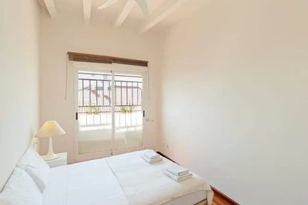 Carrer del Pintor Fillol, Valencia, Valencian Community 46003 - Photo 2