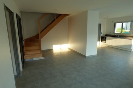 Maison 125 m2 - 4 chambres (1 en RDC) - Photo 2