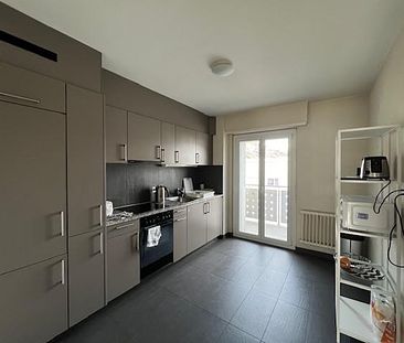 Magnifique appartement de 4.5 pièces au 4ème étage entièrement rénové en 2013 - Photo 1