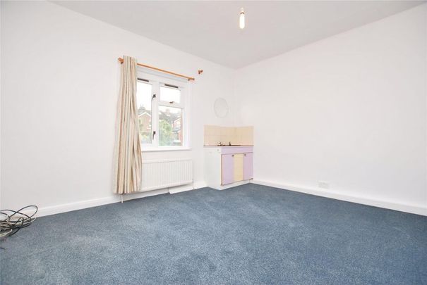 2 bedroom end of terrace house to rent - Photo 1