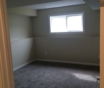 Renovated 1 Bedroom Basement Suite Deer Park! - Photo 4