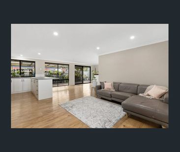 Spacious Family Home in Quiet Location – 32 Tintagel Loop, Orelia W... - Photo 2