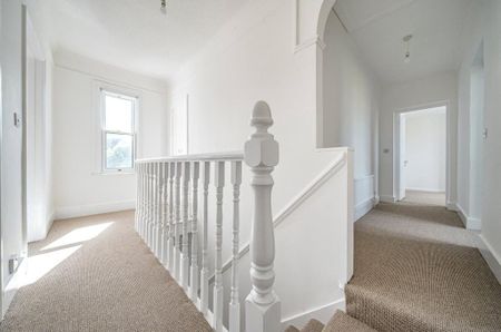 4 bedroom detached house to rent - Photo 5