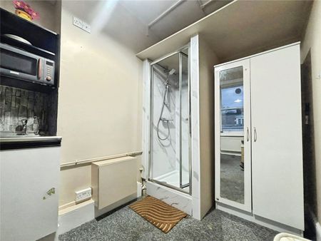 Castletown Road, London, W14 9HF - Photo 3