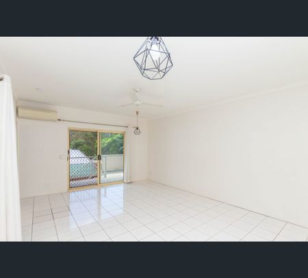 5/150 Pease Street, Manoora, Qld 4870 - Photo 4