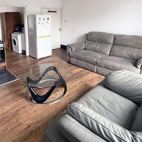 Suez Street, Bewsey And Whitecross, WA1 - Photo 1