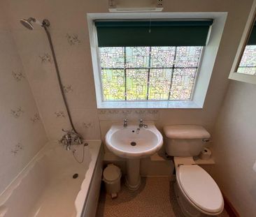 Studio to rent - Photo 6