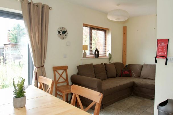 Wheatsheaf Way (4 bed) - Photo 1