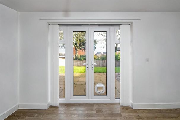 4 bedroom detached house to rent - Photo 1