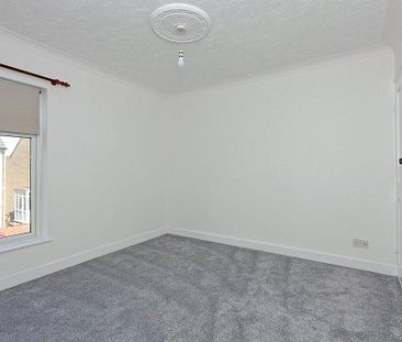 3 bedroom link detached house to rent - Photo 5