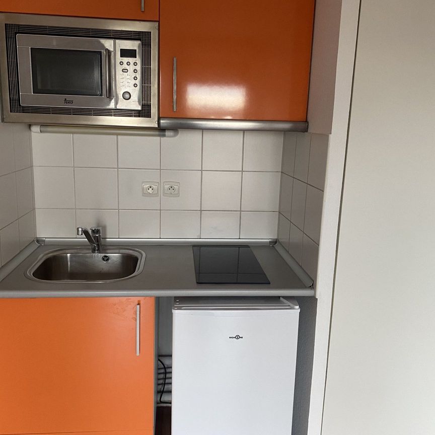 Près d'Arènes - Studio - 25m² - Photo 1