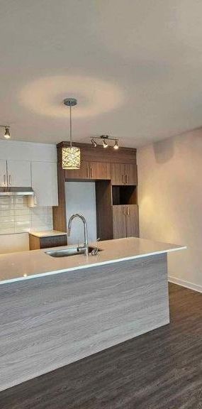 2 CH - 1 SDB - Laval - $1,950 /mo - Photo 1