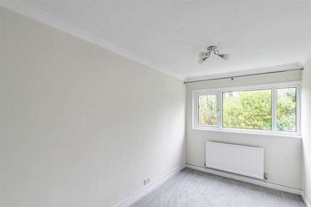 Master Close, Oxted, RH8 - Photo 5