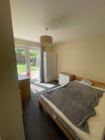 Room in a Shared House, Sharples Close, BS16 - Photo 5