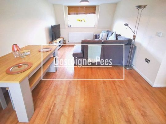 Queens Road, Farnborough - Photo 1