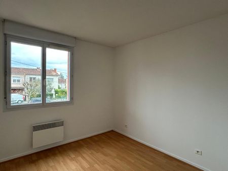 Location Appartement 2 pièces 46m² ALBI 81000 - Photo 3