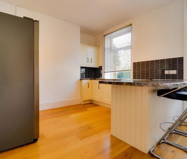 2 bedroom terraced house to rent - Photo 6