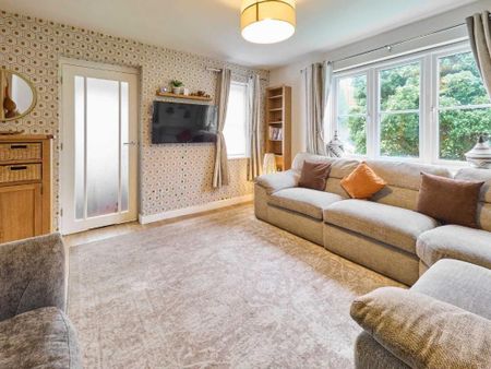 2 bedroom semi-detached house to rent - Photo 2