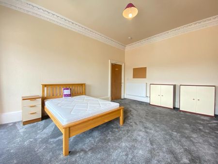 5 bedroom flat to rent - Photo 3