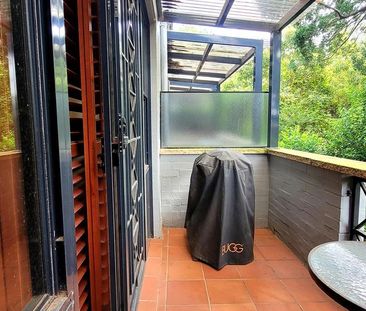 Impressive Loft Style Residence within Gateway Gardens Complex - Photo 4