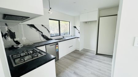 PAPAKURA, 3 BEDROOMS - Photo 5