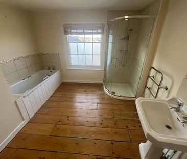 2 bedroom maisonette to rent - Photo 5