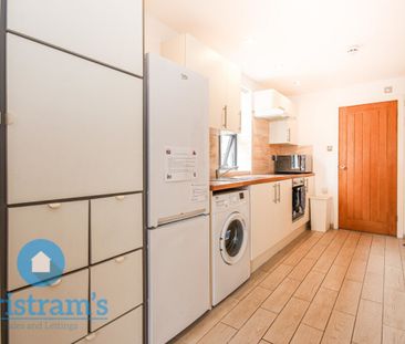 1 bed Flat for Rent - Photo 5