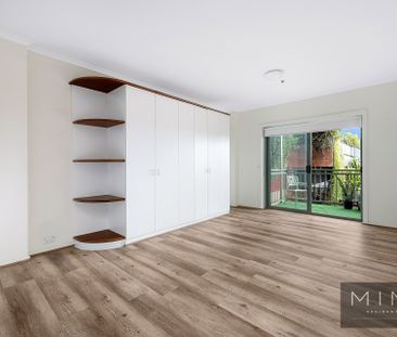 Modern Studio at the Oaks Goldsbrough! - Photo 2