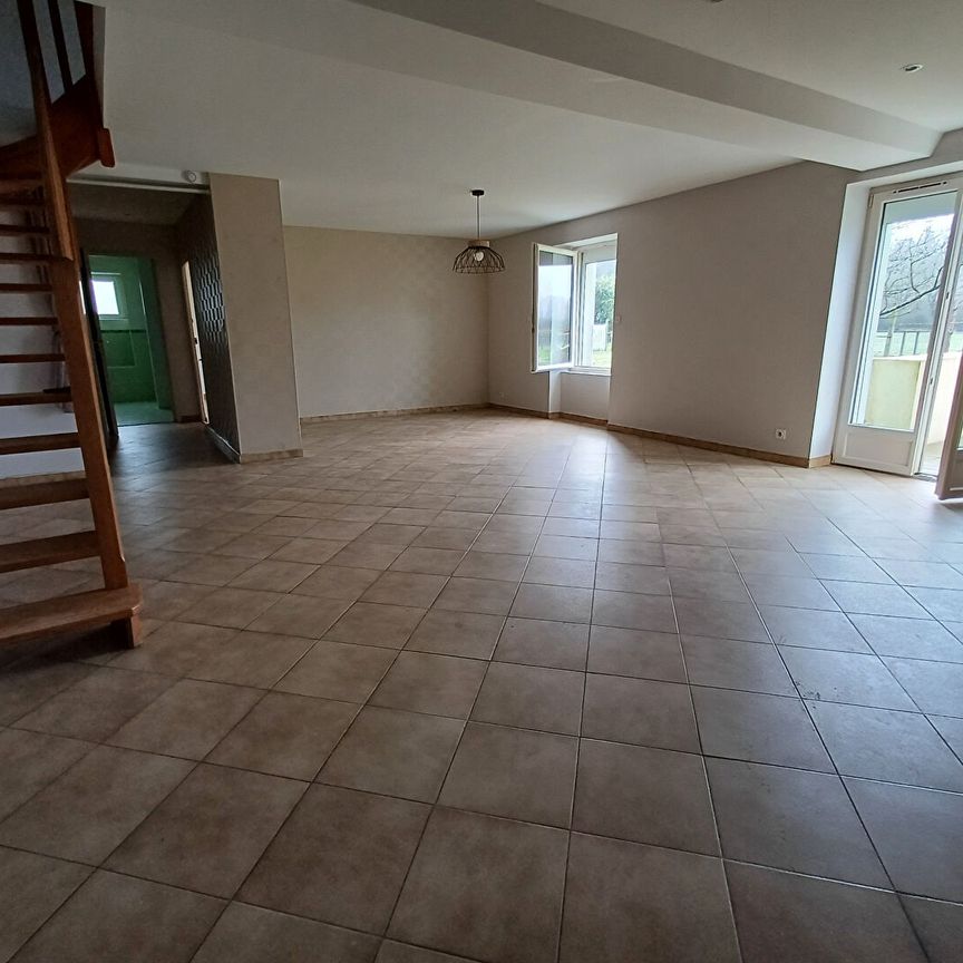 Location Maison 5 pièces 137m² - Photo 1