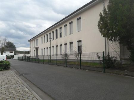 Renovierte 2-Zimmer-Wohnung am Pappelweg 1 in Hanau – Ihr neues gemütliches Zuhause wartet auf Sie [HMR-O12E05] - Foto 5