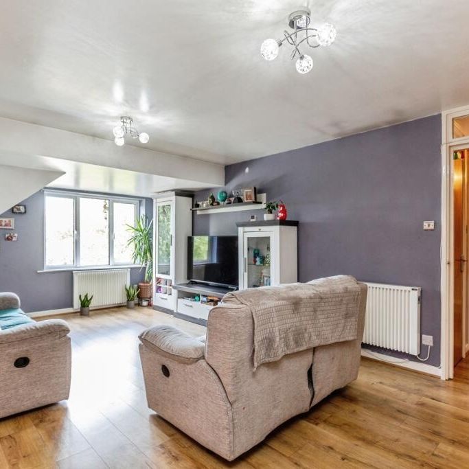 2 Bed Flat, Canada Way, BS1 - Photo 1
