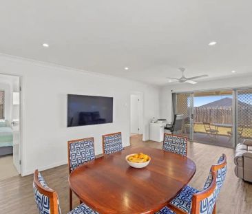 “"A GREAT LOCATION IN A GREAT NEIGHBOURHOOD"” - Photo 6