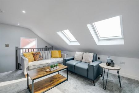 3 bedroom maisonette to rent - Photo 3