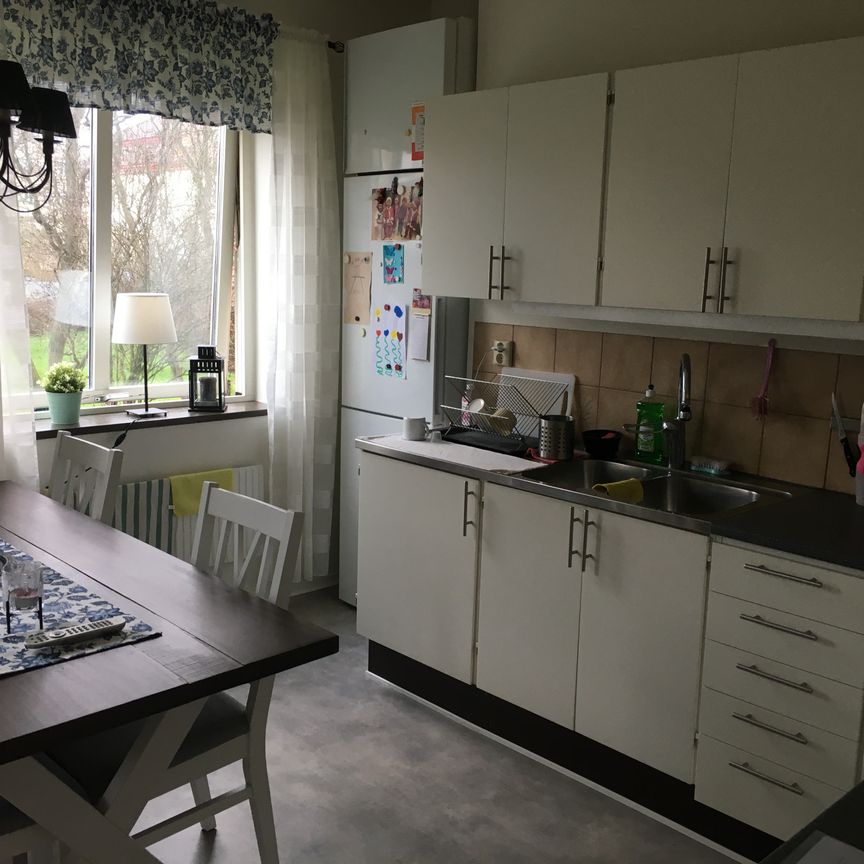Bredgatan 7 - Photo 1