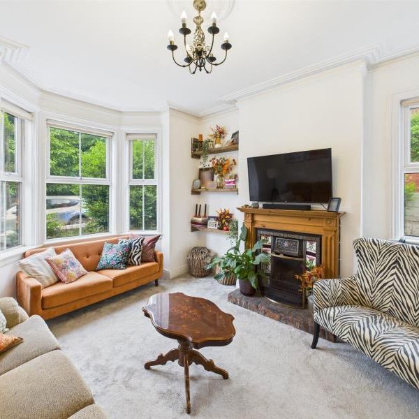 5 bedroom semi-detached house to rent - Photo 1